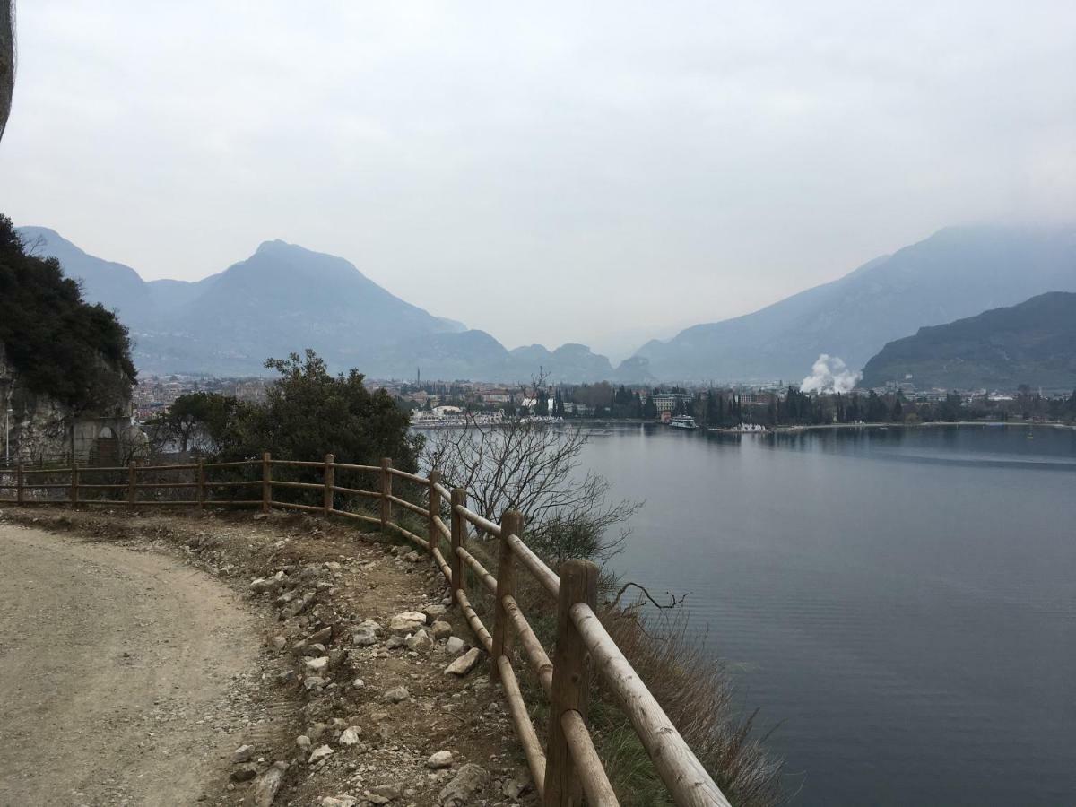 Appartamento Al Lago Riva del Garda Extérieur photo